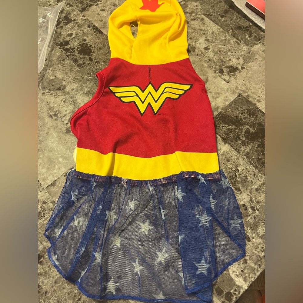 Dog Wonder Woman Costume size small